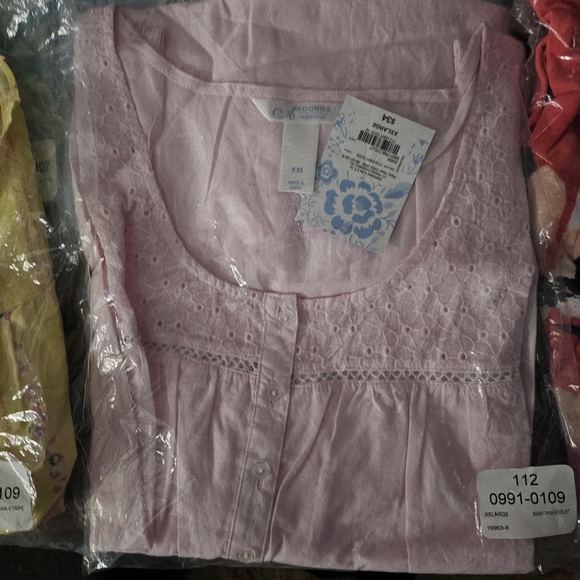 6 pc brand new retailgowns & tops resellers paradise